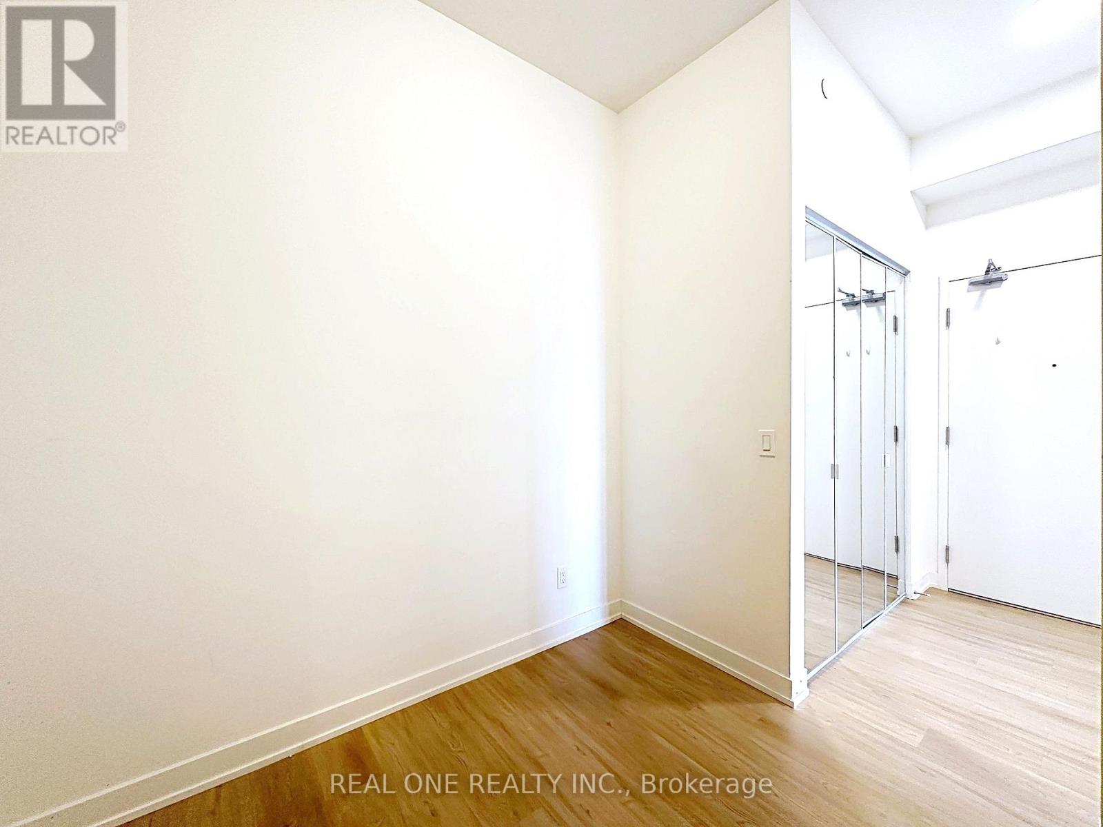 817 - 10 Deerlick Court, Toronto, Ontario M3A 0A7 - Photo 5 - C12421102