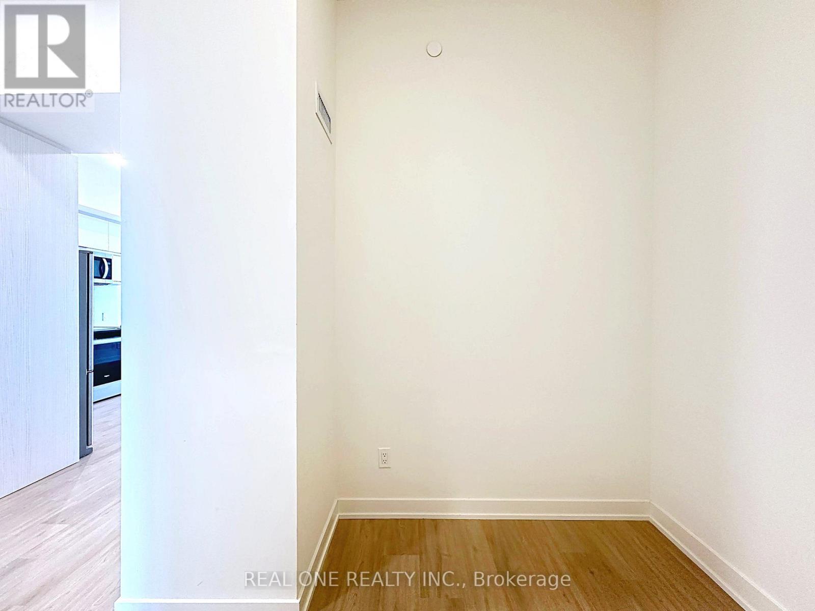 817 - 10 Deerlick Court, Toronto, Ontario M3A 0A7 - Photo 8 - C12421102