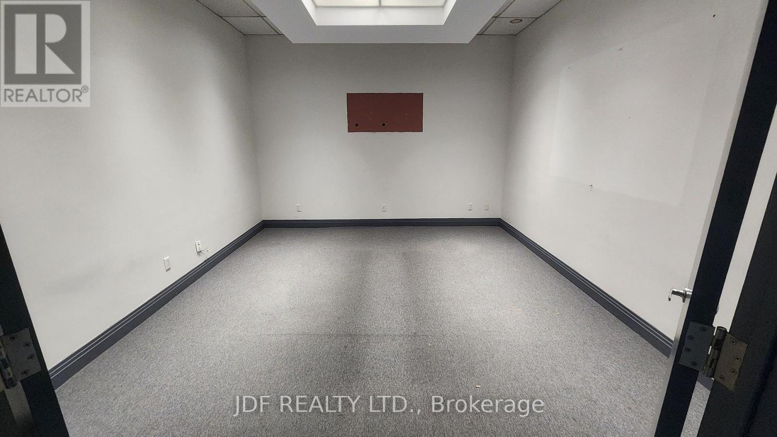 11-14 - 577 Edgeley Boulevard, Vaughan, Ontario L4K 4B2 - Photo 19 - N12507468