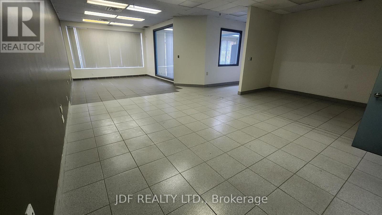 11-14 - 577 Edgeley Boulevard, Vaughan, Ontario L4K 4B2 - Photo 23 - N12507468