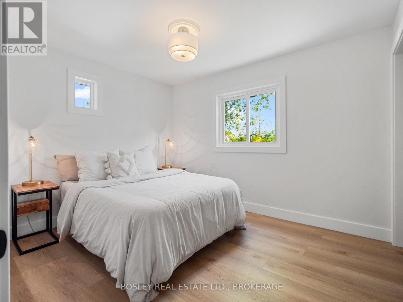 394 Fleet Street, Welland (Lincoln/crowland), Ontario  L3B 4X5 - Photo 12 - X12507806