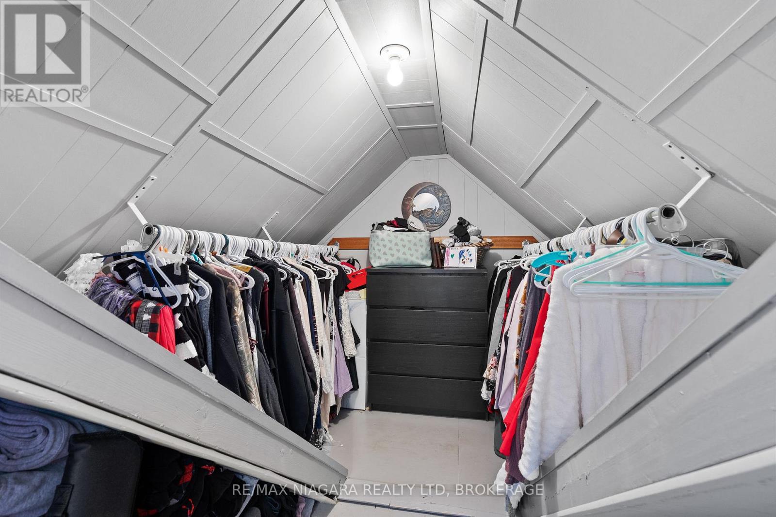 201 Knoll Street, Port Colborne (Main Street), Ontario  L3K 5B4 - Photo 17 - X12507860