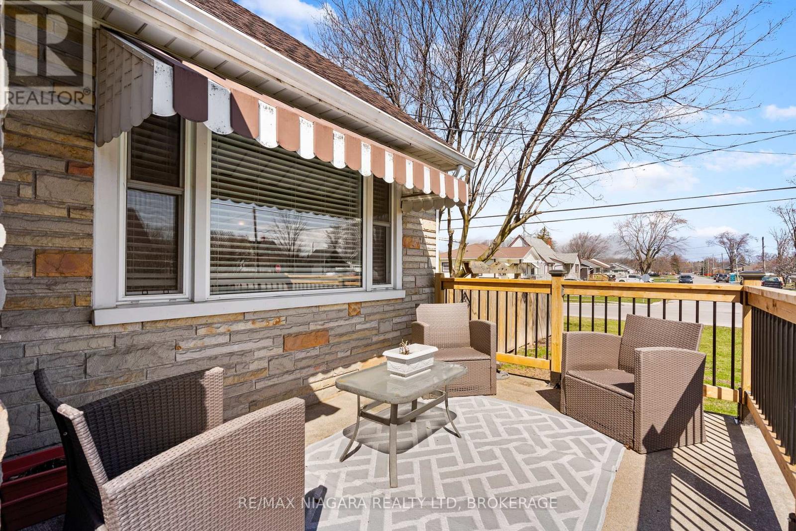 201 Knoll Street, Port Colborne (Main Street), Ontario  L3K 5B4 - Photo 4 - X12507860