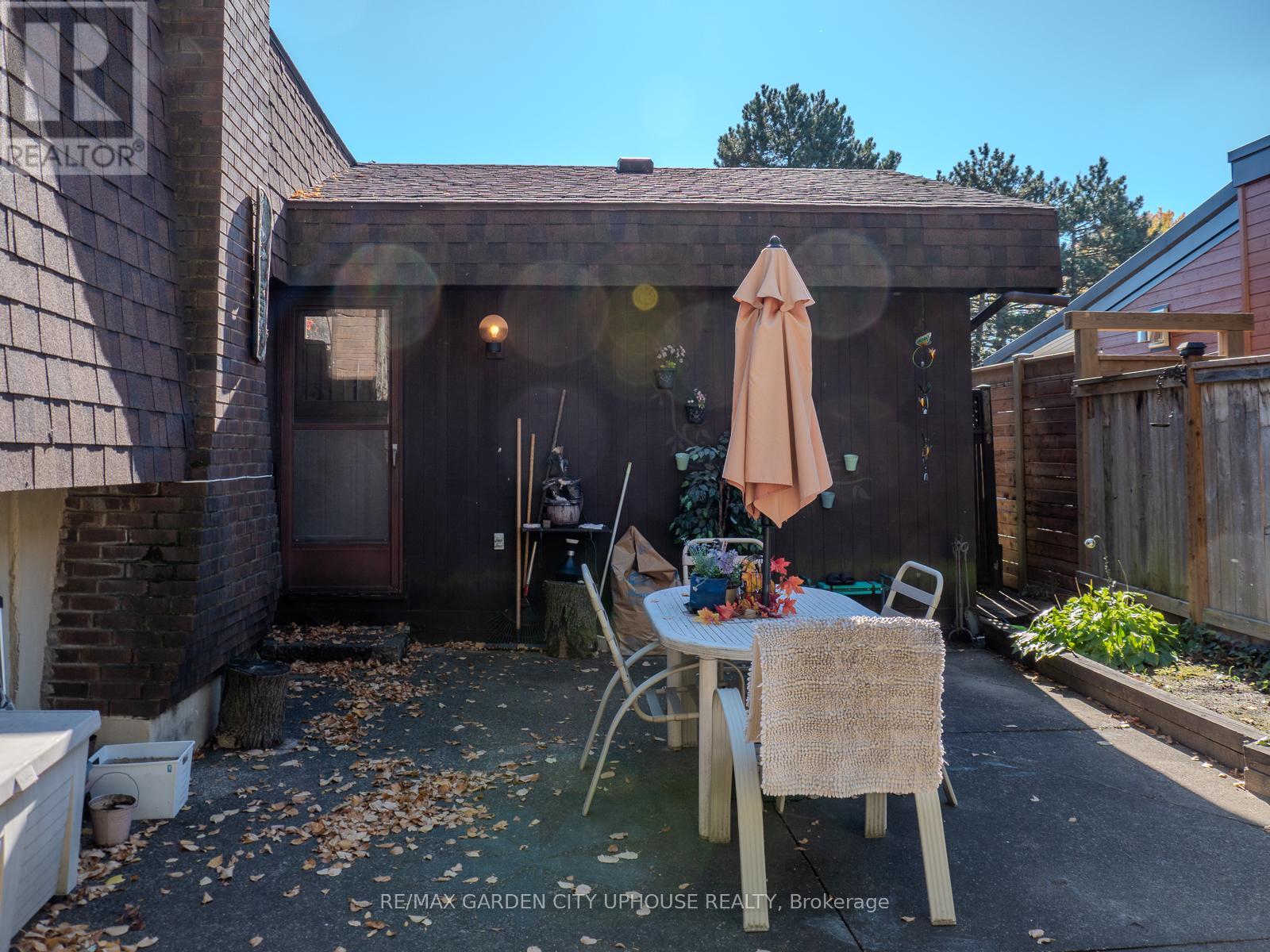 56 The Cedars, St. Catharines, Ontario  L2M 6M8 - Photo 18 - X12507976