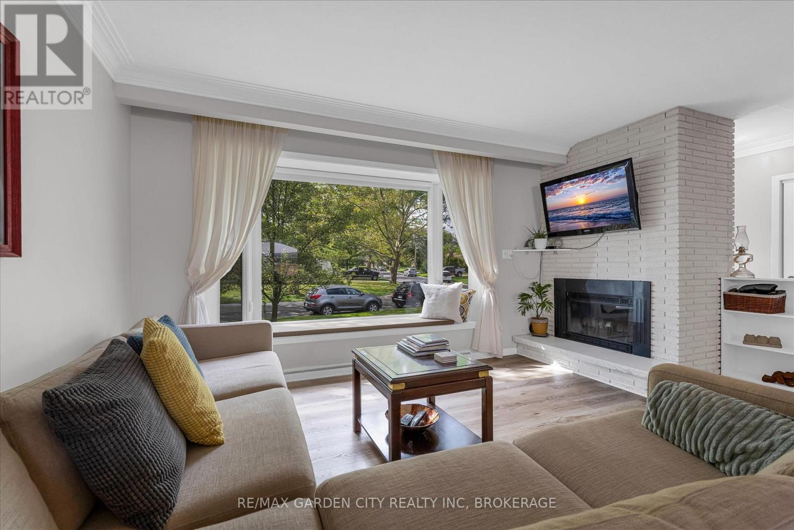 15 Jasmin Crescent, St. Catharines, Ontario  L2T 2B9 - Photo 7 - X12508018