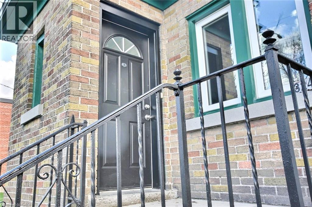 324 Wellington Street N, Kitchener, Ontario  N2H 5K9 - Photo 3 - 40778203