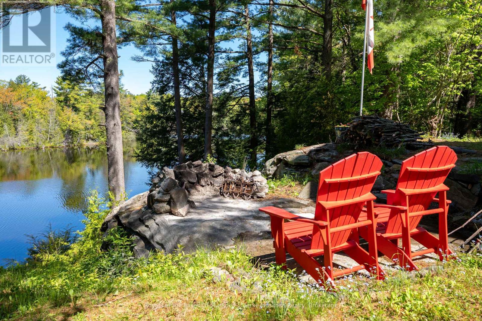 733 Whites Falls Road, Georgian Bay, Ontario  L0K 1S0 - Photo 3 - X12179731