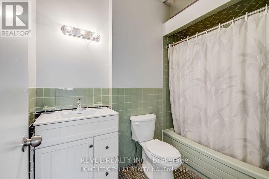 2nd Floor - 2095 Dufferin Street N, Toronto, Ontario  M6E 3R3 - Photo 23 - C12507578