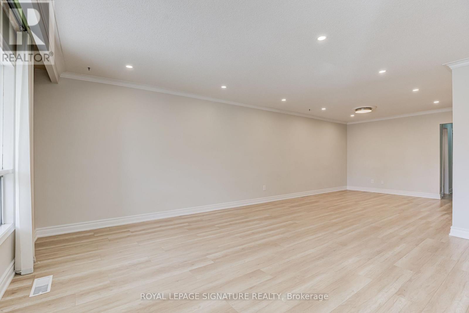 65 Bedle Avenue, Toronto, Ontario  M2H 1K7 - Photo 4 - C12507604