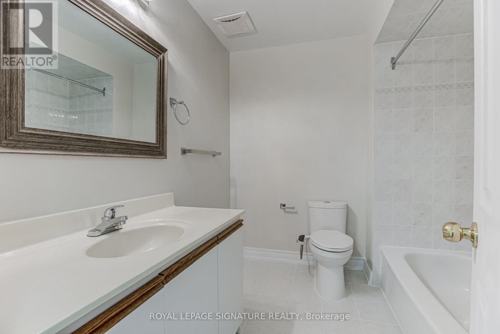 65 Bedle Avenue, Toronto, Ontario  M2H 1K7 - Photo 9 - C12507604