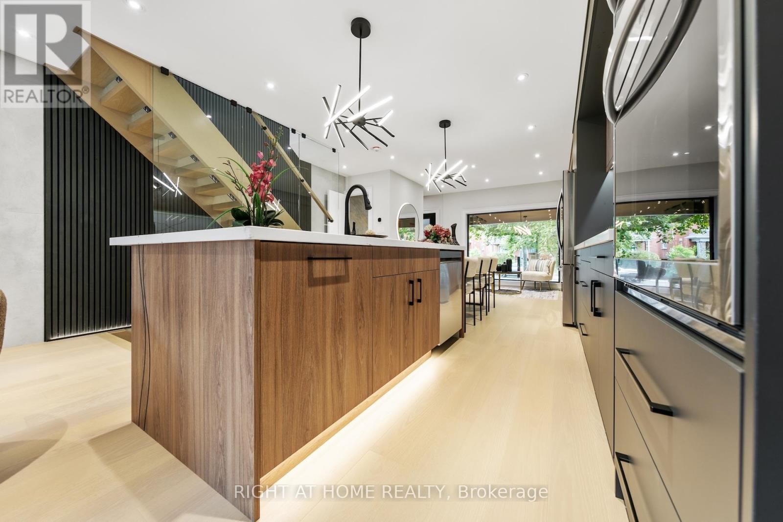 35 Woburn Avenue, Toronto, Ontario  M5M 1K5 - Photo 14 - C12507606