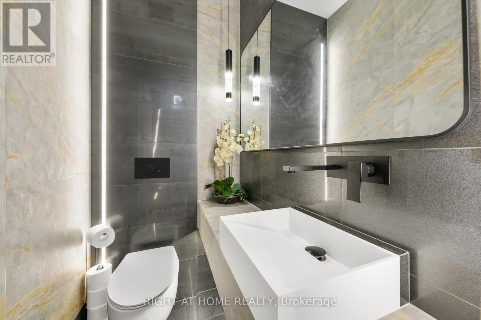 35 Woburn Avenue, Toronto, Ontario  M5M 1K5 - Photo 18 - C12507606