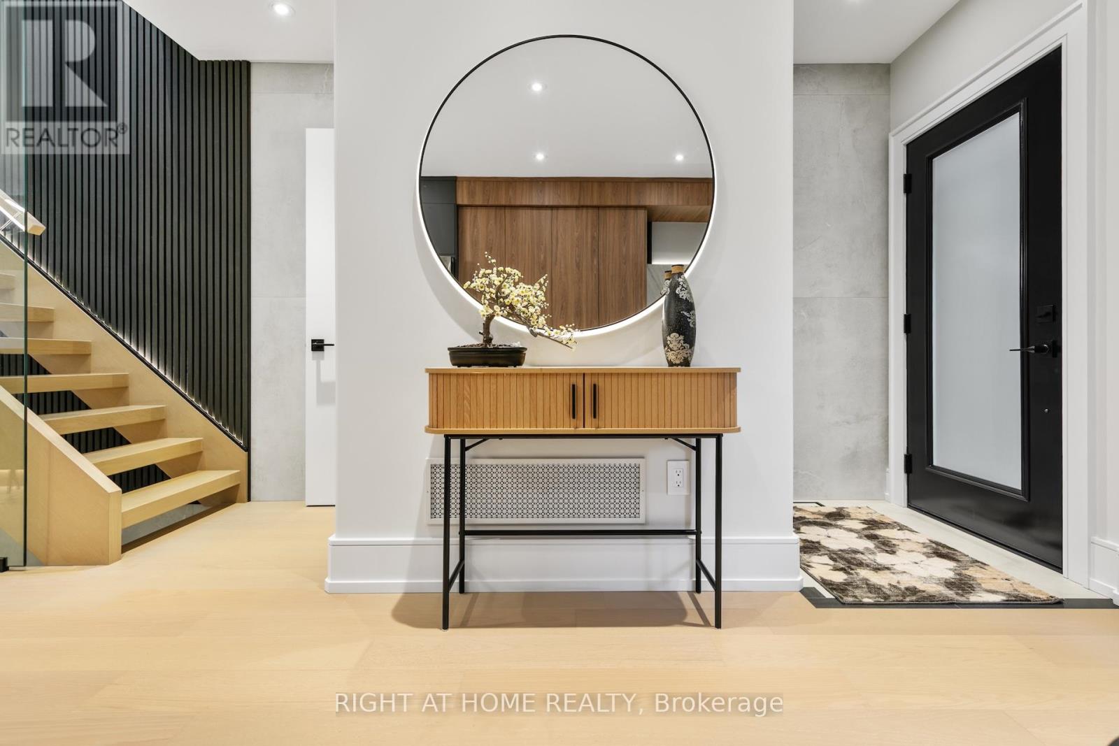 35 Woburn Avenue, Toronto, Ontario  M5M 1K5 - Photo 8 - C12507606