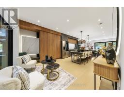 35 WOBURN AVENUE, Toronto, Ontario