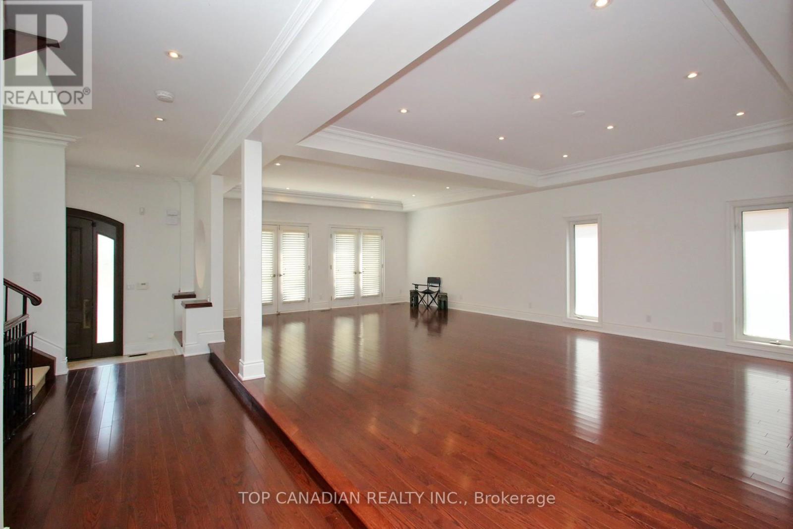 374 Glengarry Avenue, Toronto, Ontario  M5M 1E8 - Photo 5 - C12507620