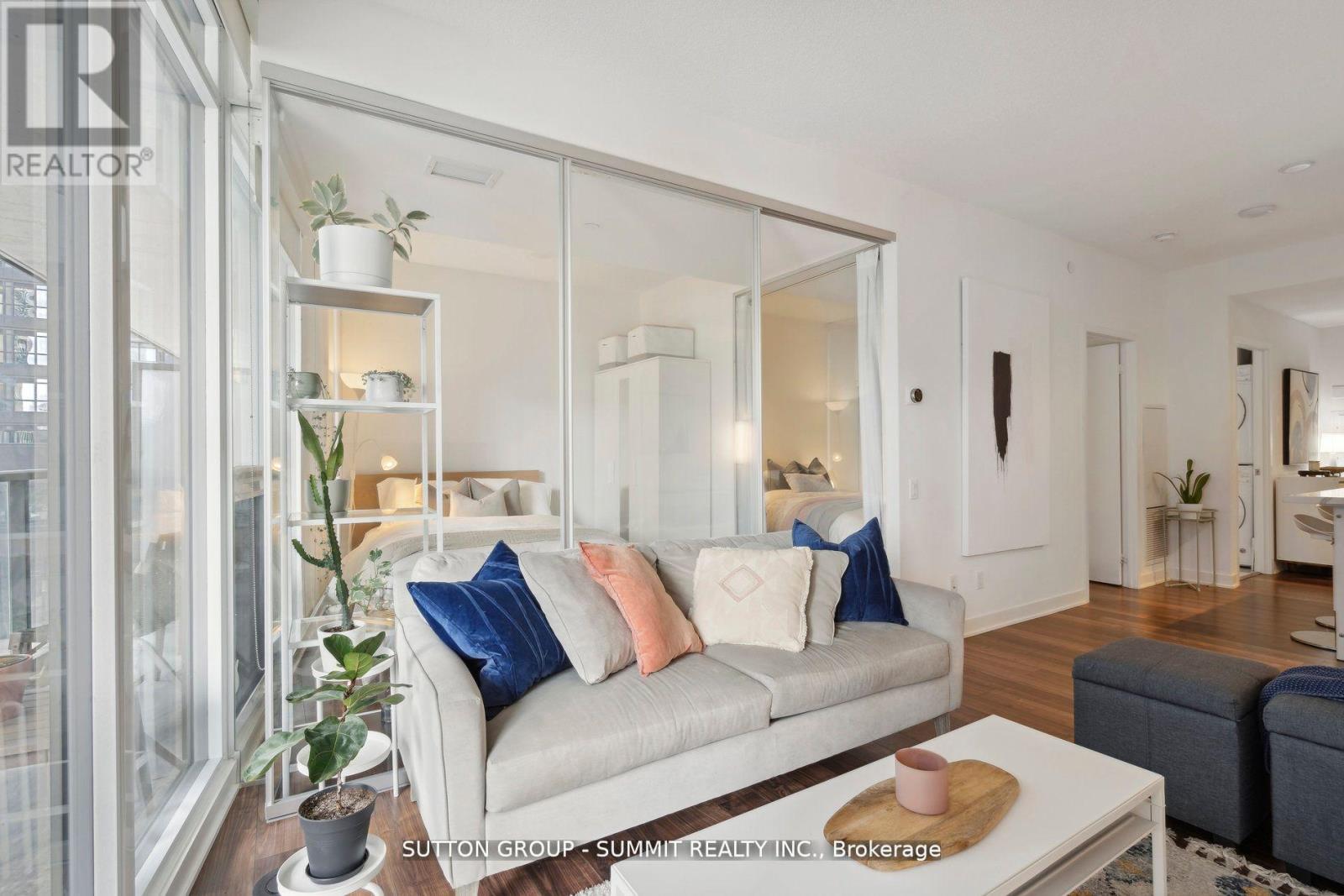 306 - 90 Queens Wharf Road, Toronto, Ontario  M5V 0J4 - Photo 21 - C12507670