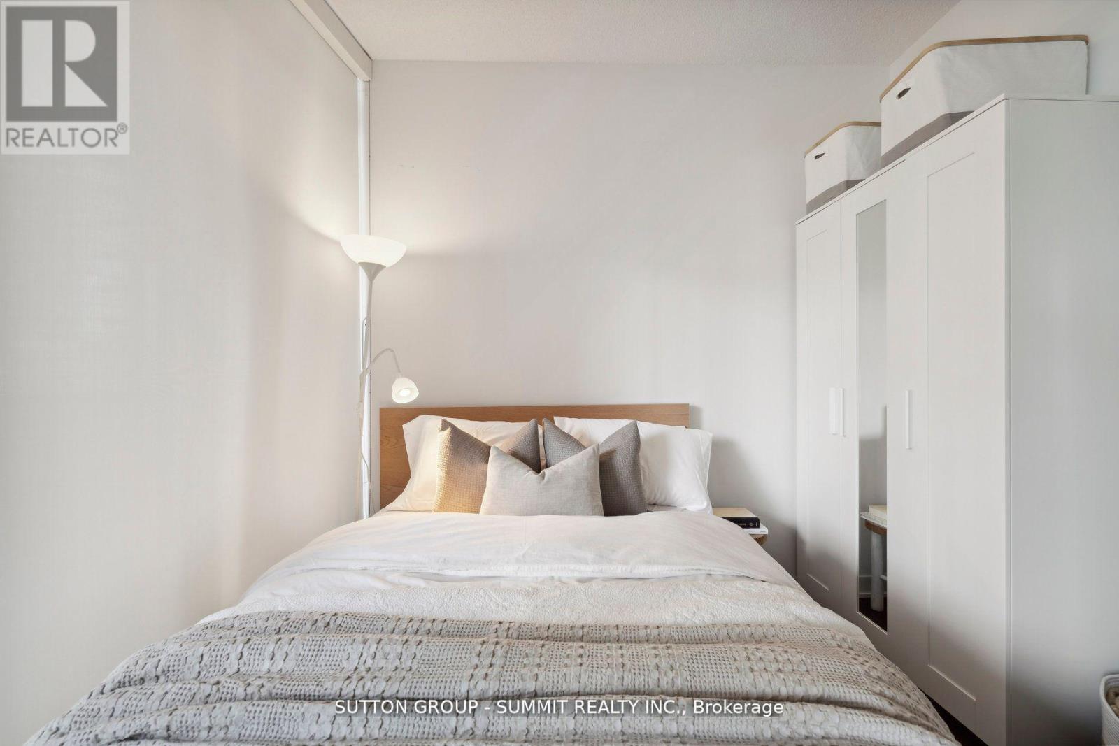 306 - 90 Queens Wharf Road, Toronto, Ontario  M5V 0J4 - Photo 23 - C12507670