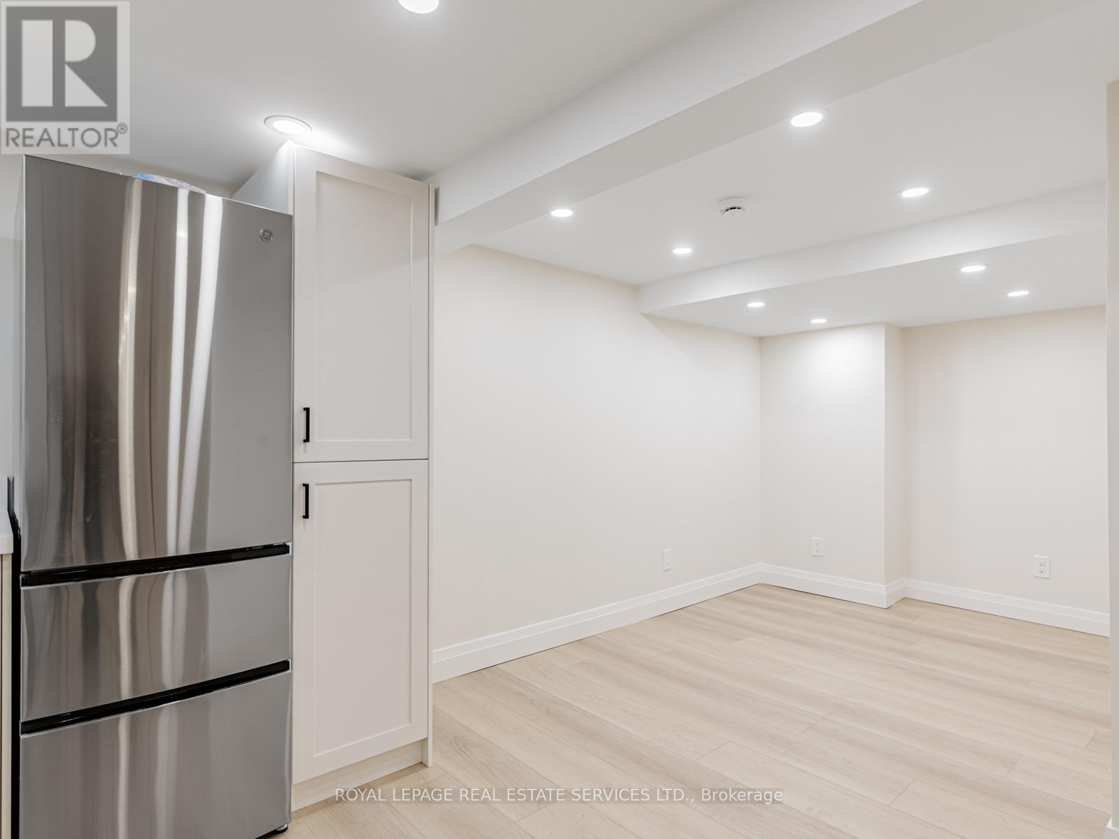 61 Yonge Boulevard, Toronto, Ontario  M5M 3G7 - Photo 13 - C12507700