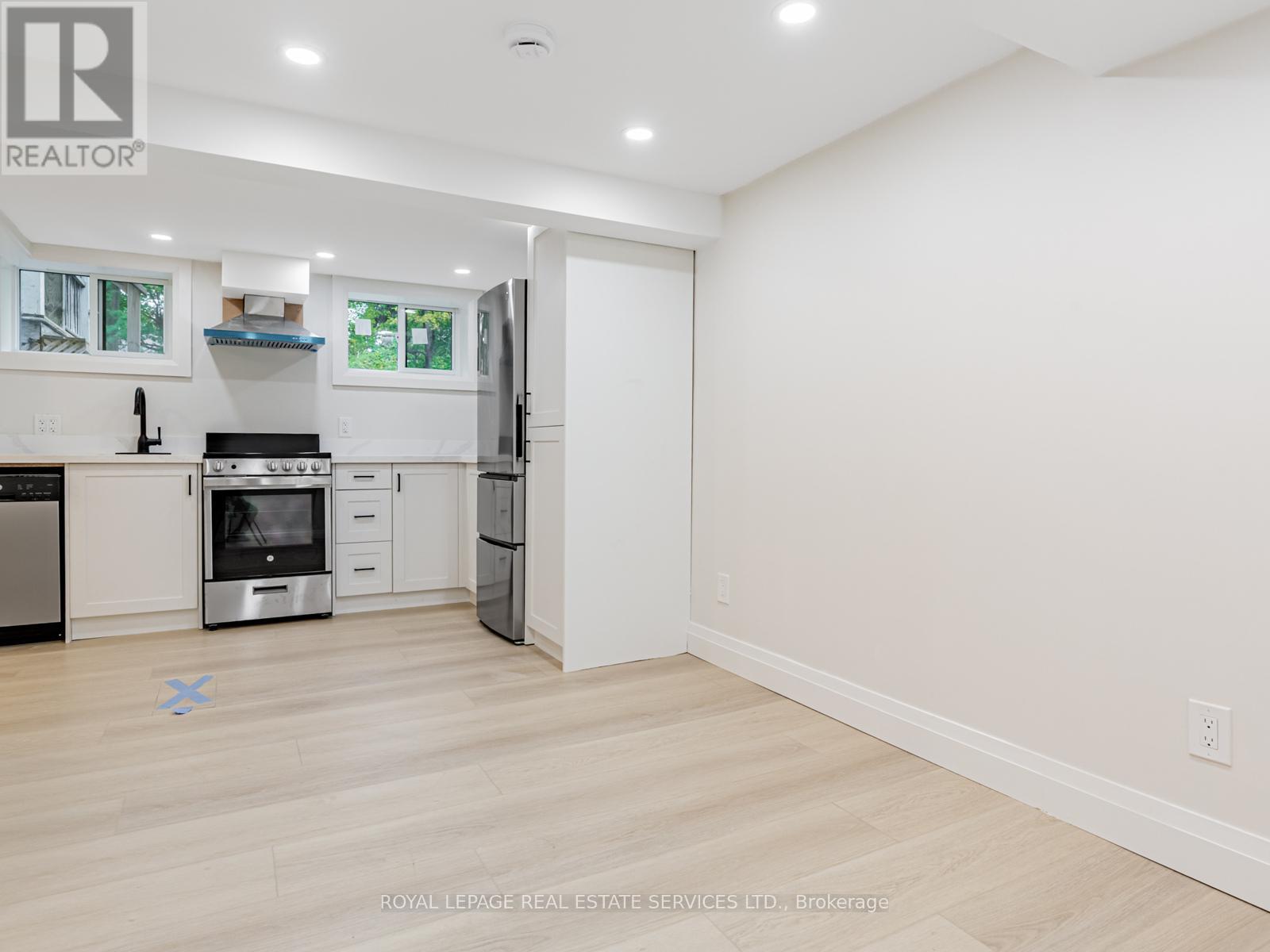 61 Yonge Boulevard, Toronto, Ontario  M5M 3G7 - Photo 16 - C12507700