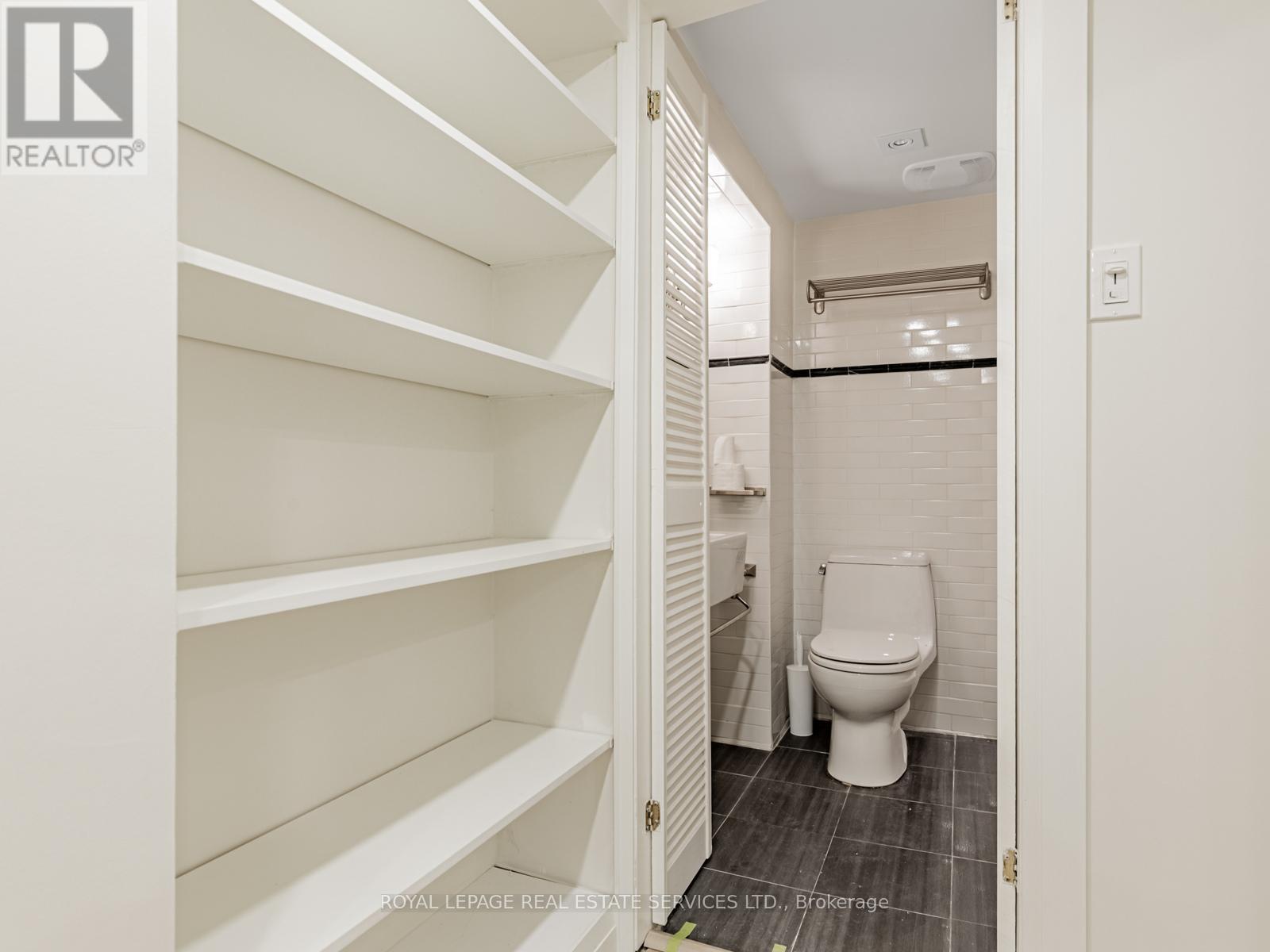 61 Yonge Boulevard, Toronto, Ontario  M5M 3G7 - Photo 22 - C12507700