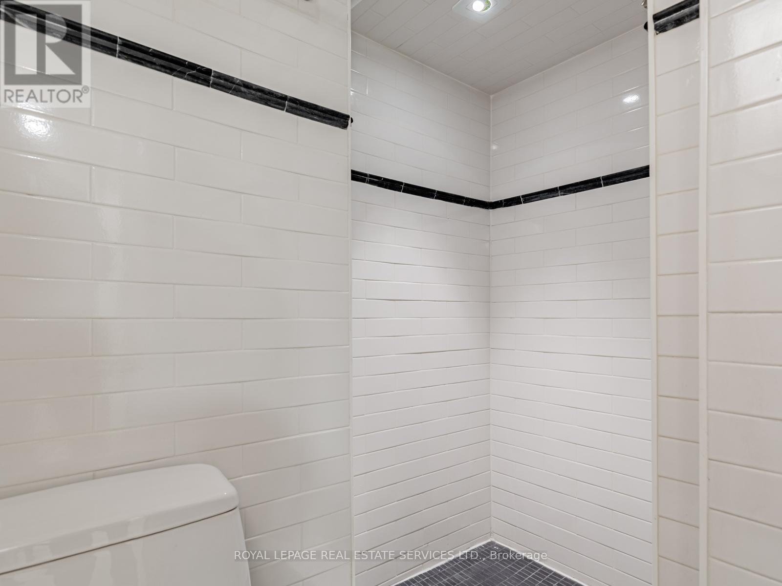 61 Yonge Boulevard, Toronto, Ontario  M5M 3G7 - Photo 26 - C12507700