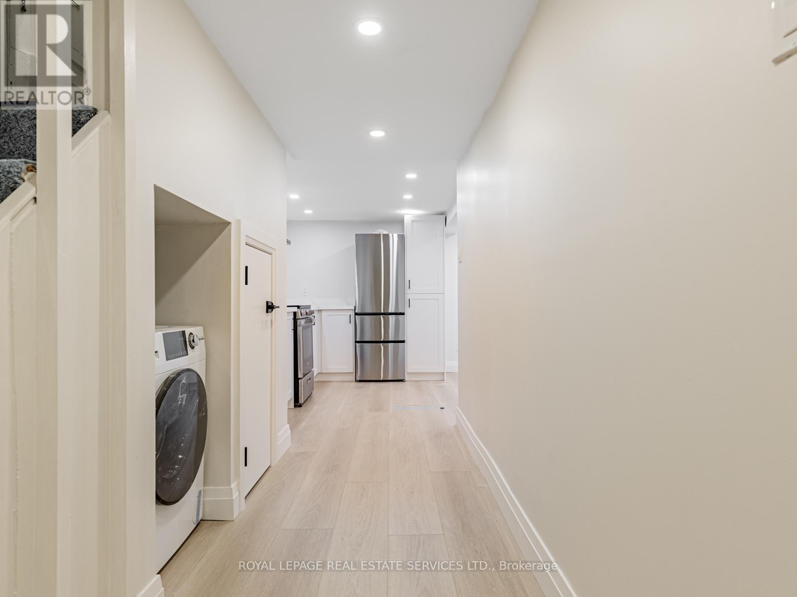 61 Yonge Boulevard, Toronto, Ontario  M5M 3G7 - Photo 8 - C12507700