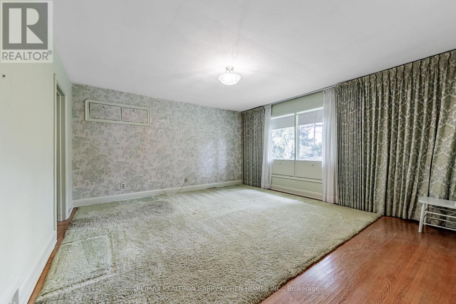 200 Cortleigh Boulevard, Toronto, Ontario  M5N 1P5 - Photo 12 - C12507704