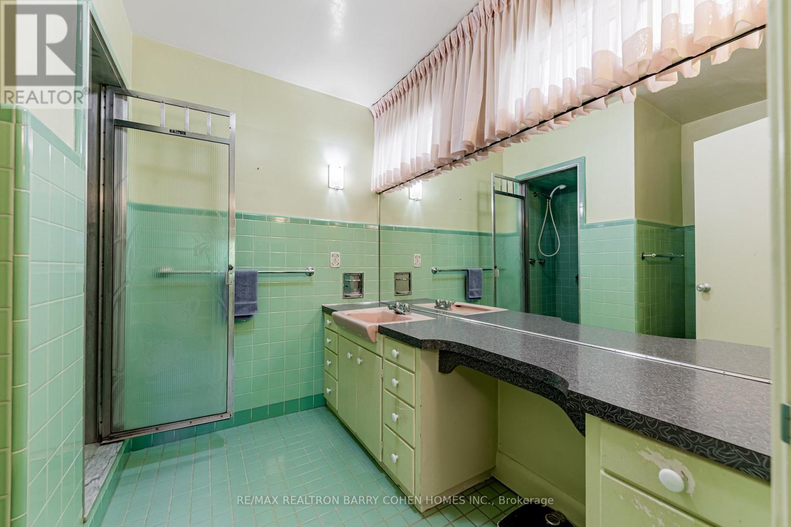 200 Cortleigh Boulevard, Toronto, Ontario  M5N 1P5 - Photo 13 - C12507704