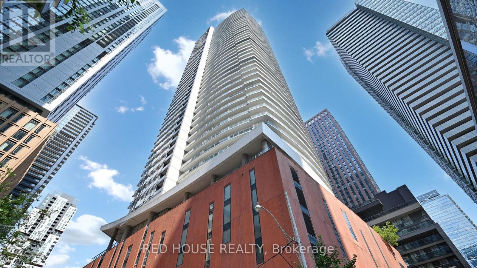 2010 - 21 WIDMER STREET, Toronto, Ontario