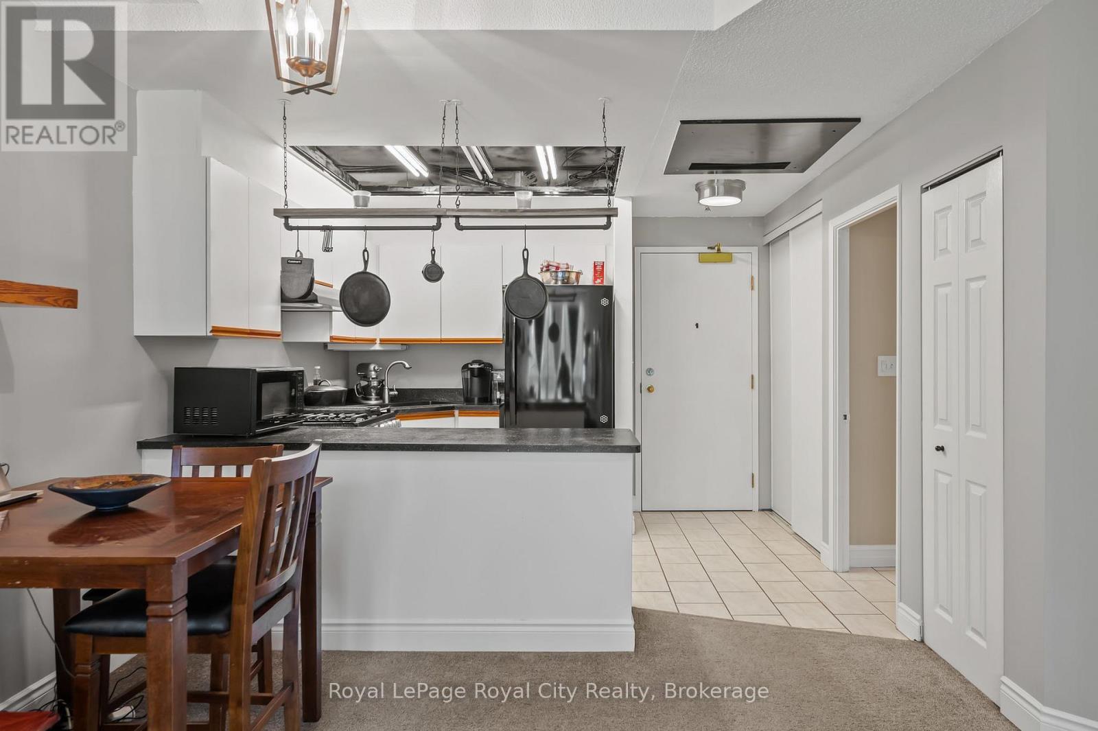 109 - 105 Bagot Street, Guelph, Ontario  N1H 8H4 - Photo 10 - X12182112