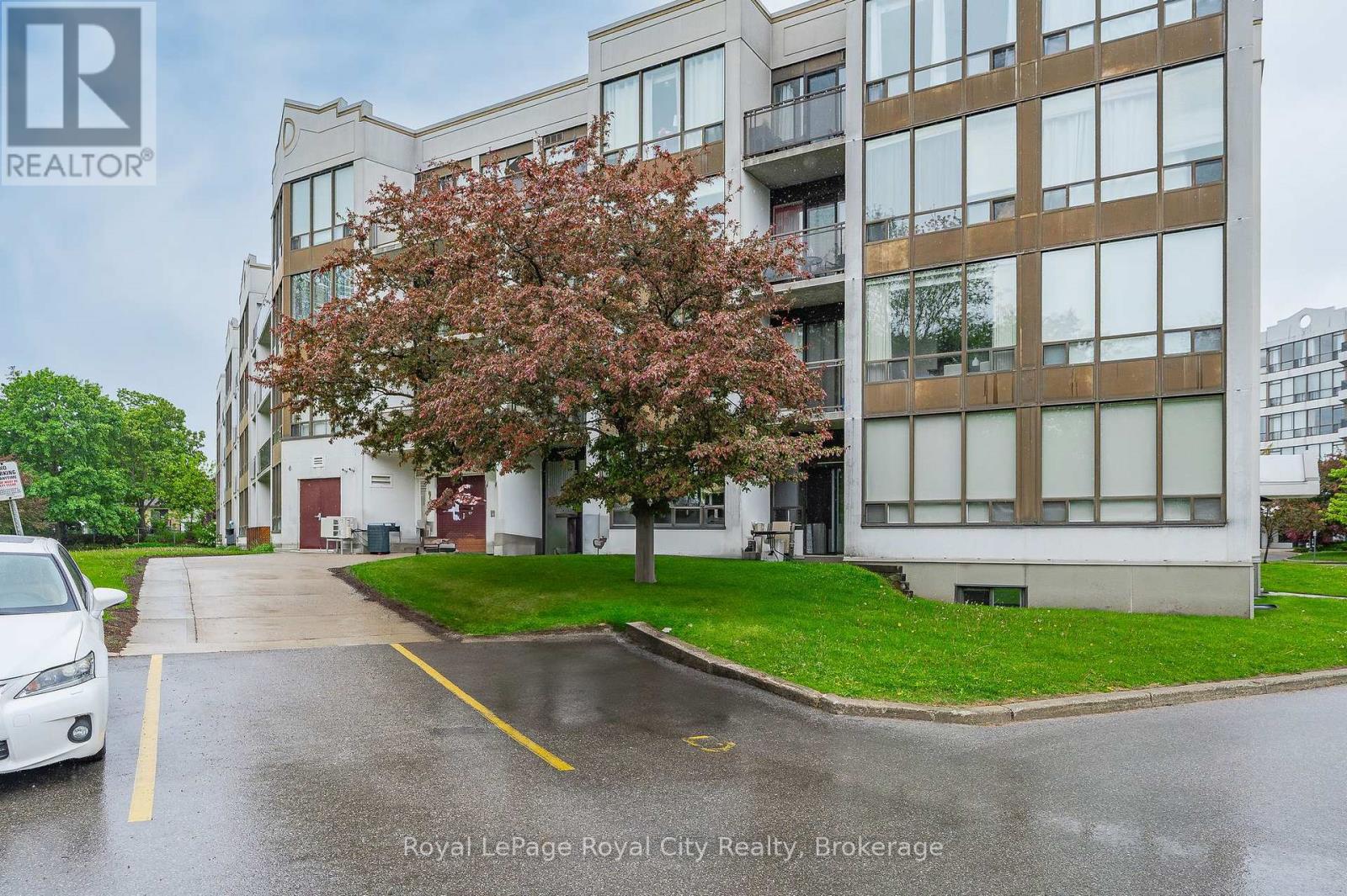 109 - 105 Bagot Street, Guelph, Ontario  N1H 8H4 - Photo 34 - X12182112