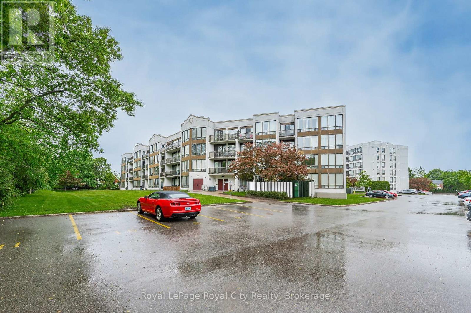 109 - 105 Bagot Street, Guelph, Ontario  N1H 8H4 - Photo 35 - X12182112