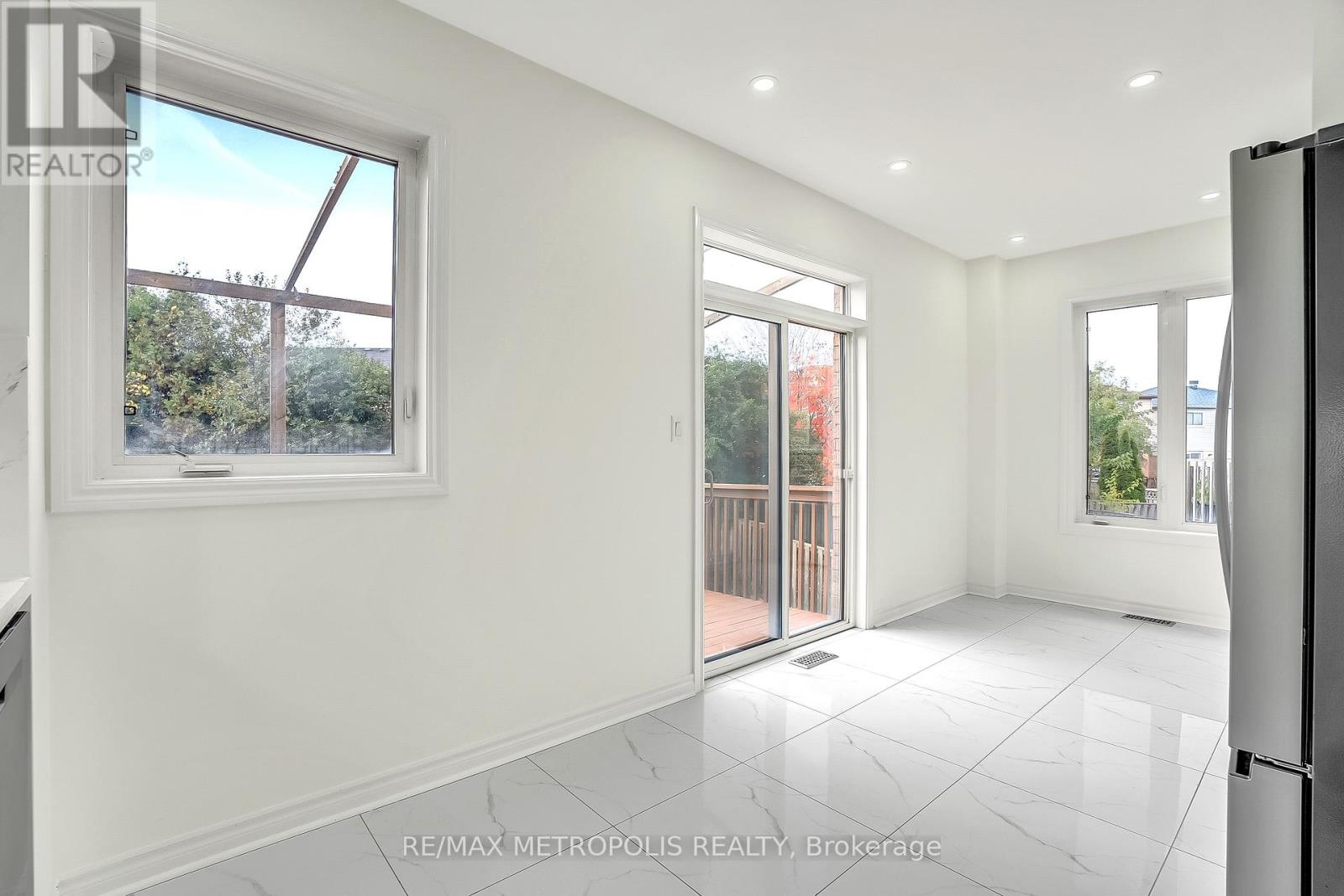 43 Horton Street, Ajax, Ontario  L1Z 1E3 - Photo 13 - E12507574