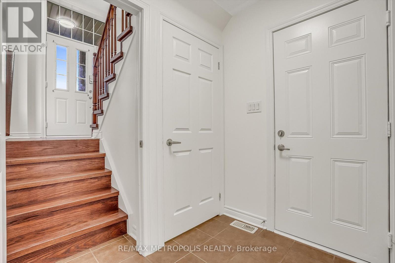 43 Horton Street, Ajax, Ontario  L1Z 1E3 - Photo 29 - E12507574