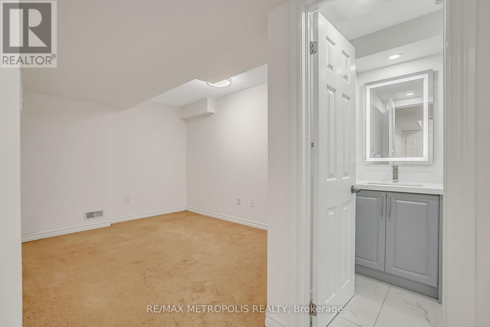 43 Horton Street, Ajax, Ontario  L1Z 1E3 - Photo 33 - E12507574