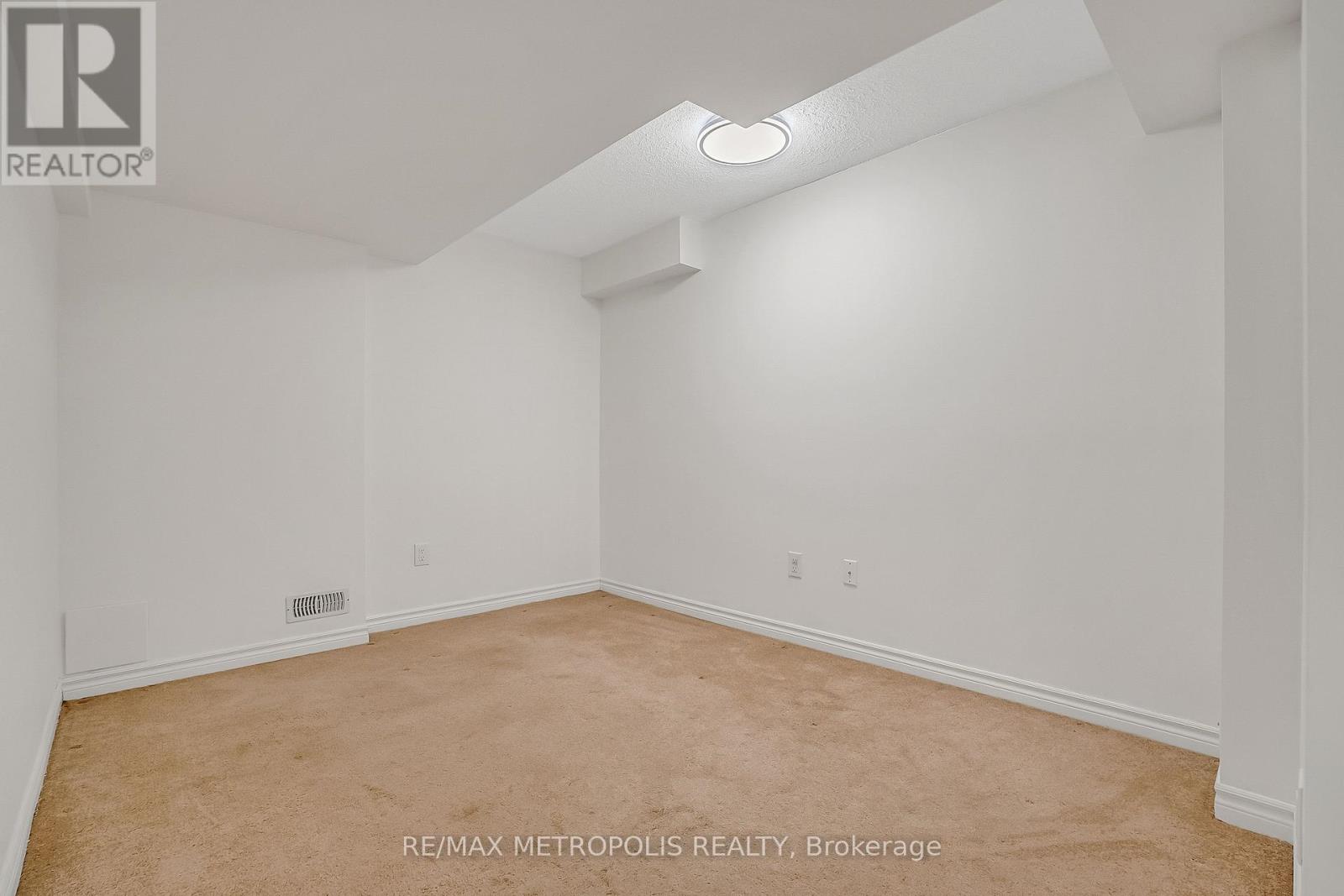 43 Horton Street, Ajax, Ontario  L1Z 1E3 - Photo 34 - E12507574