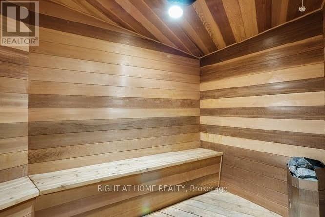 305 - 20 Bruyeres Mews, Toronto, Ontario M5V 0G8 - Photo 25 - C12450714