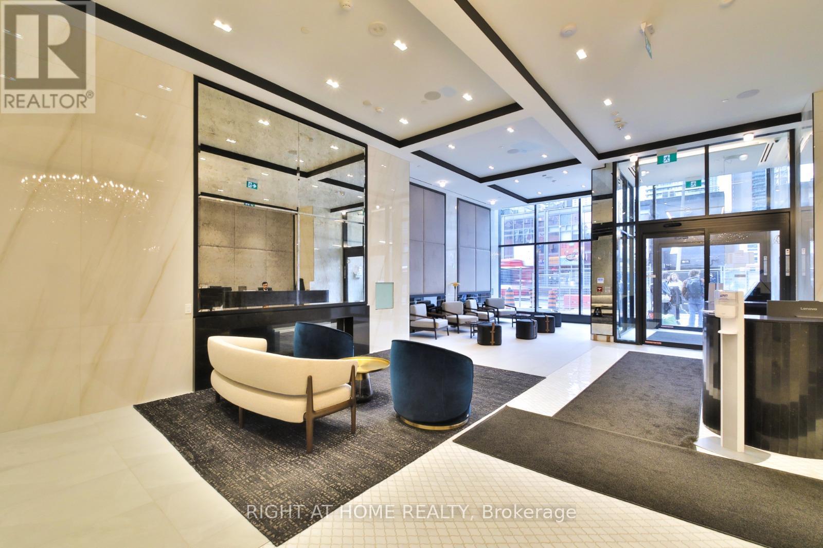 1716 - 8 Wellesley Street W, Toronto, Ontario  M4Y 0J5 - Photo 5 - C12506926