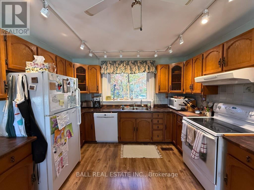 2149 Little Chipmunk Road, Douro-Dummer, Ontario  K0L 2H0 - Photo 12 - X12491638