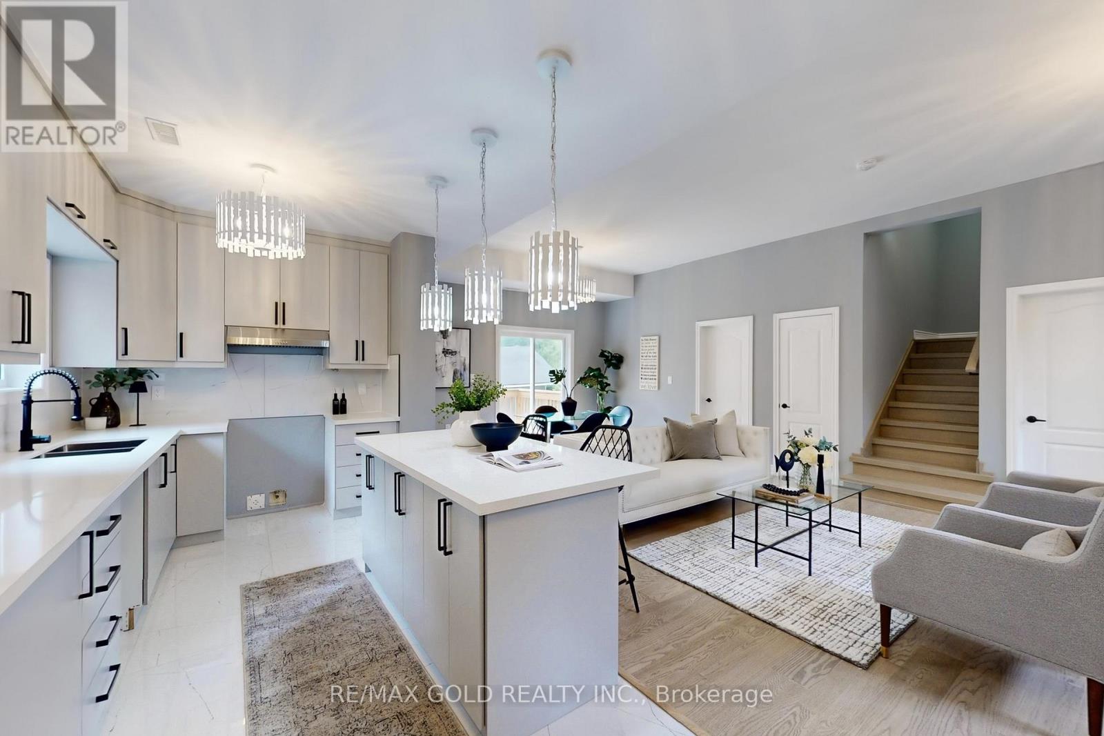 1372 Maple Road, Innisfil, Ontario  L0L 1C0 - Photo 13 - N12507610