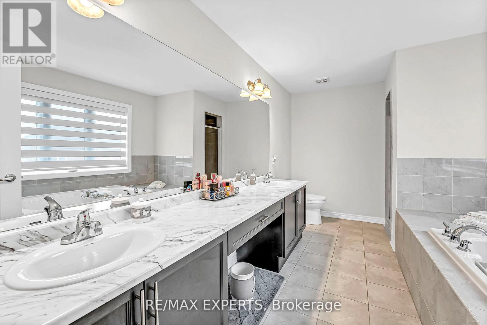 95 Selby Crescent, Bradford West Gwillimbury, Ontario  L3Z 0V3 - Photo 23 - N12507636