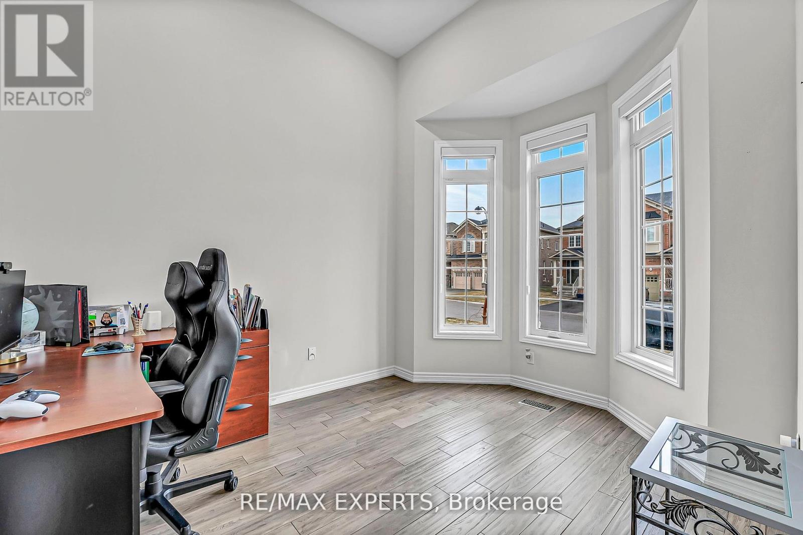 95 Selby Crescent, Bradford West Gwillimbury, Ontario  L3Z 0V3 - Photo 37 - N12507636