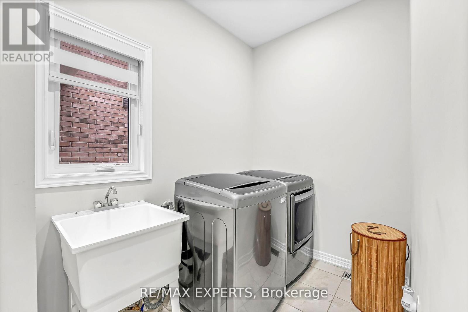 95 Selby Crescent, Bradford West Gwillimbury, Ontario  L3Z 0V3 - Photo 40 - N12507636