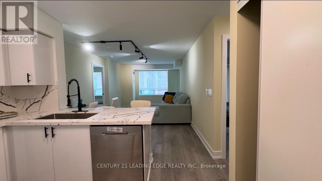 712 - 11 Oneida Crescent, Richmond Hill, Ontario  L4B 0A1 - Photo 4 - N12507648