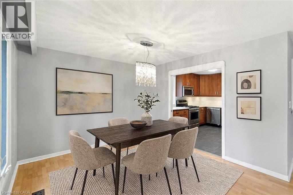 111 Britten Close, Hamilton, Ontario  L9C 4K1 - Photo 9 - 40770439