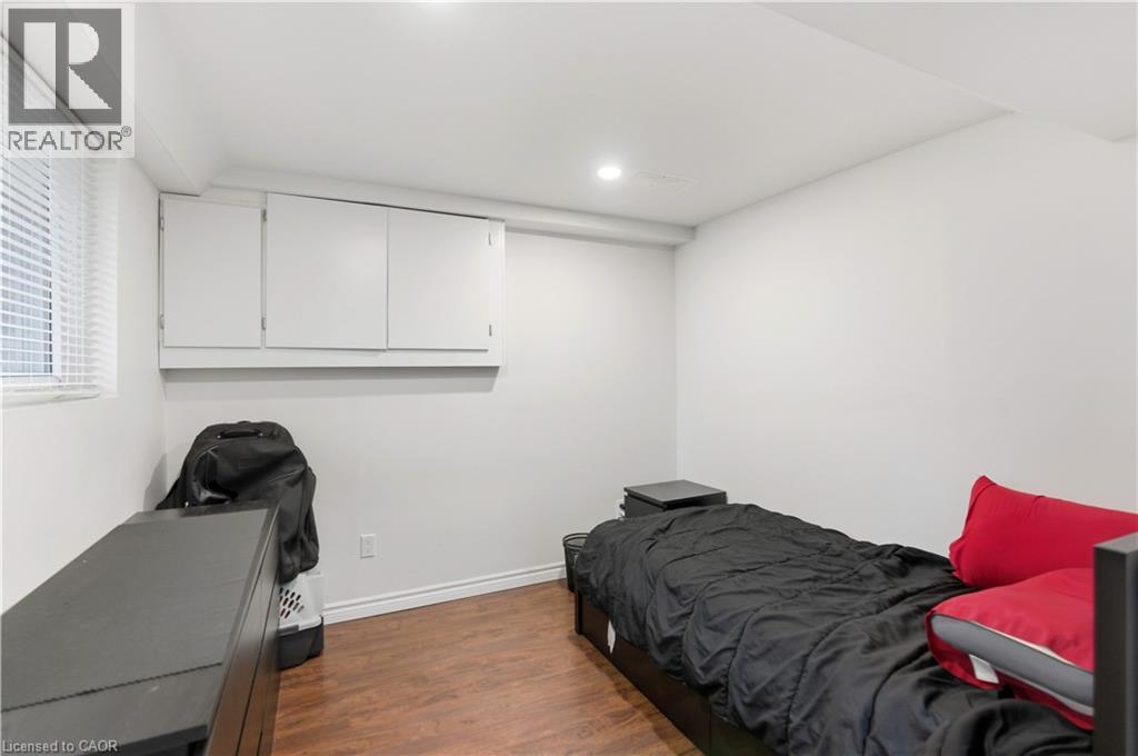 111 Britten Close, Hamilton, Ontario  L9C 4K1 - Photo 33 - 40770439