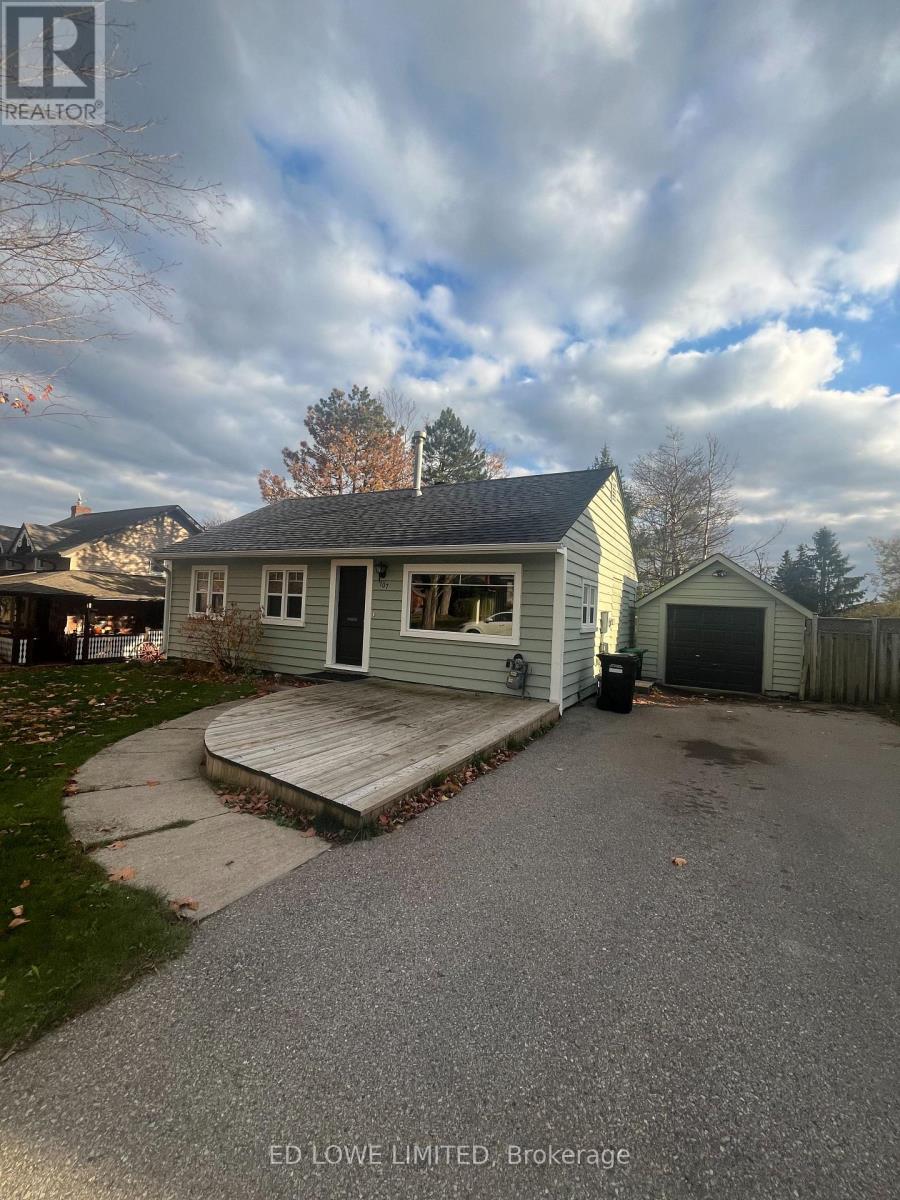 107 Letitia Street, Barrie (North Shore), Ontario  L4N 1P4 - Photo 3 - S12507602