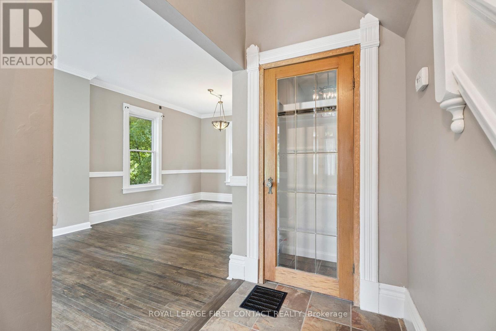 55 Burton Avenue, Barrie, Ontario  L4N 2R5 - Photo 6 - S12507618