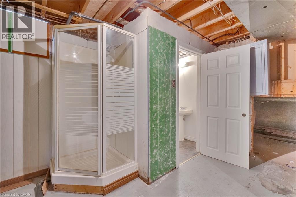 18 Kingston Crescent, Kitchener, Ontario  N2B 2T7 - Photo 26 - 40782248