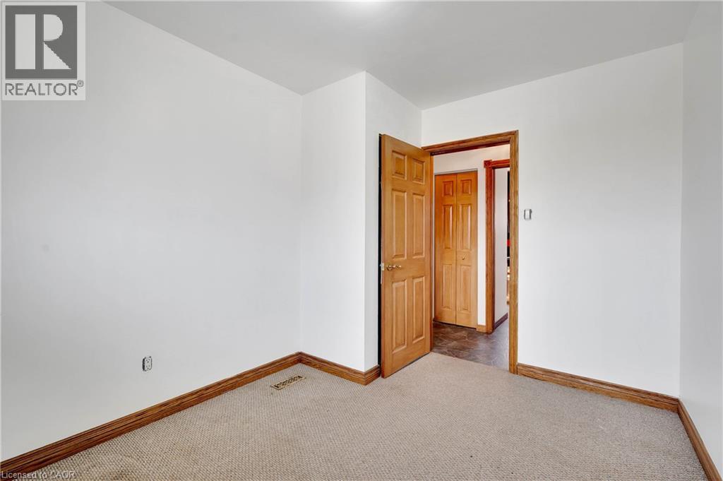 18 Kingston Crescent, Kitchener, Ontario  N2B 2T7 - Photo 18 - 40782248